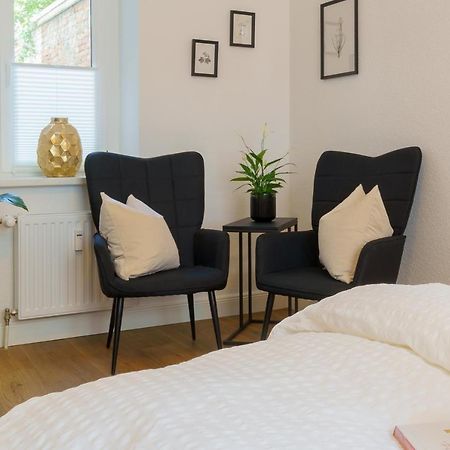 Suite Fuer 4 Mit Terrasse Im Herzen Der Innenstadt Шверин Экстерьер фото