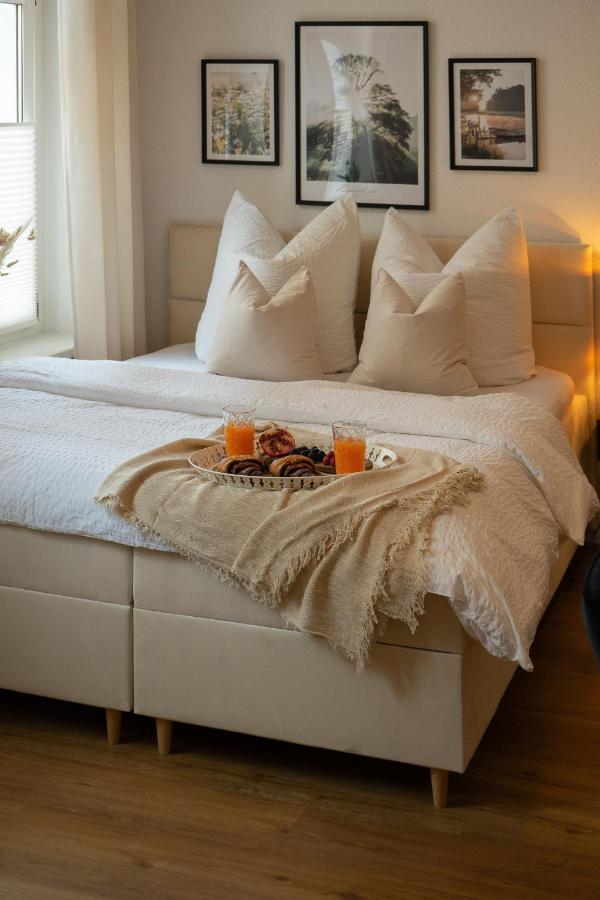 Suite Fuer 4 Mit Terrasse Im Herzen Der Innenstadt Шверин Экстерьер фото