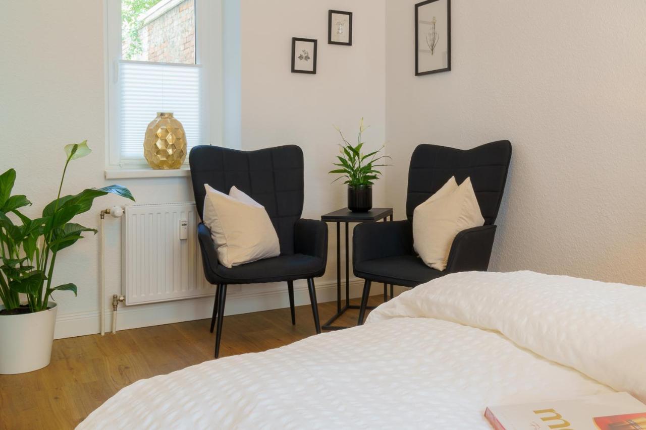 Suite Fuer 4 Mit Terrasse Im Herzen Der Innenstadt Шверин Экстерьер фото