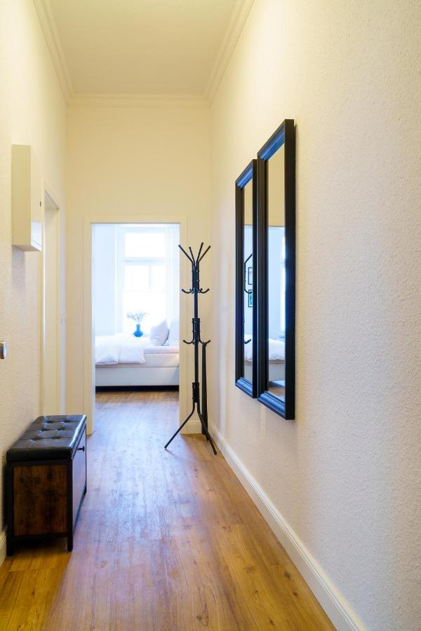 Suite Fuer 4 Mit Terrasse Im Herzen Der Innenstadt Шверин Экстерьер фото